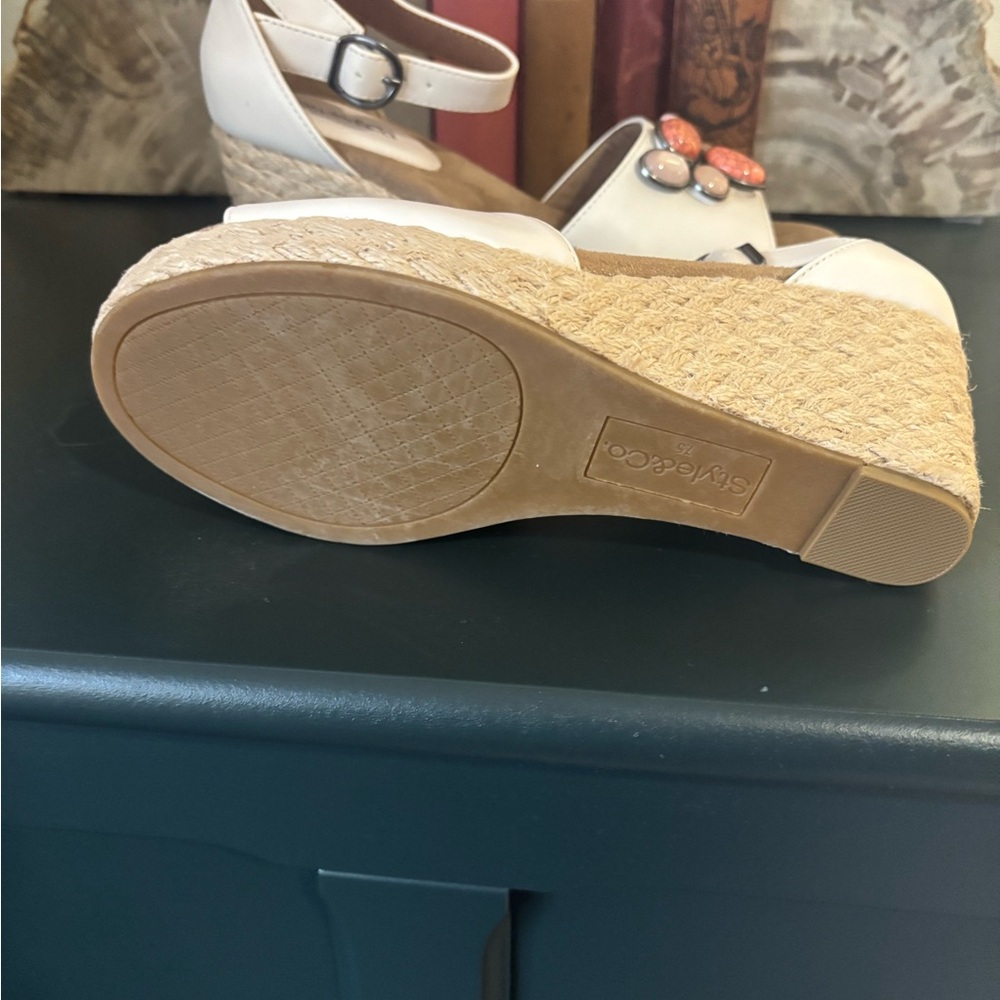 NWOT Cream Wedge Sandals with gem accent - Picture 7 of 8